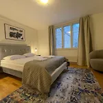 Old Town - Muurivahe Apartment
